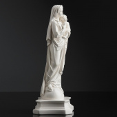 Фигура "Дева Мария с младенцем", белая, 24см. 1079149